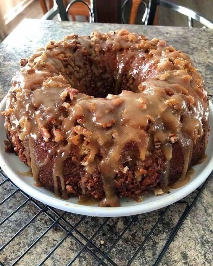 Pecan upside down cake