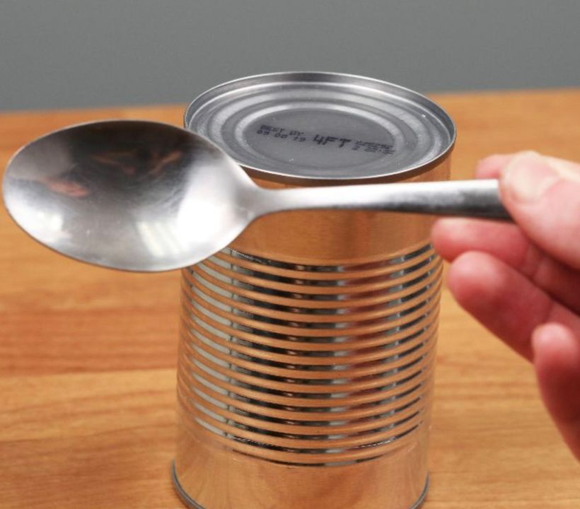 Here’s how to open a can in an emergency (this is so simple!)