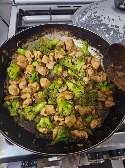 Chicken and Broccoli Stir-Fry