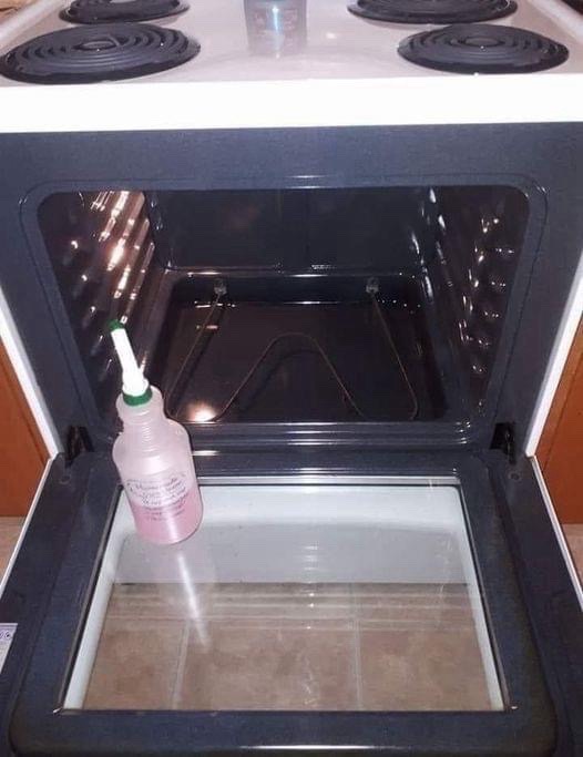 HOMEMADE OVEN CLEANER