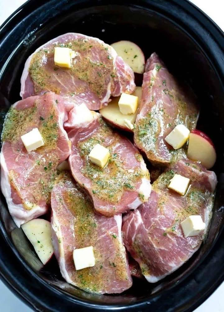 Slow Cooker Ranch Pork Chops and Potatoes