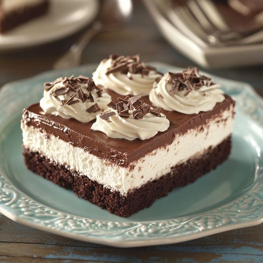 Decadent Hershey’s Chocolate Delight with Cream Cheese and Buttercream