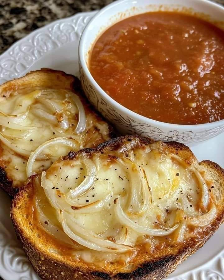 Tomato Soup with Cheese and Onion Toast